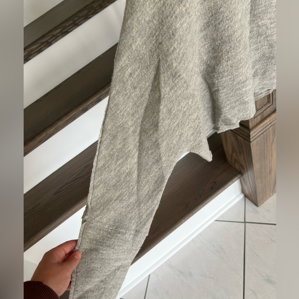 Free People Oversized Sweater - Picture 2 of 9